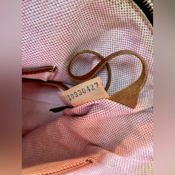 Vintage Dooney and Bourke Mini Satchel J0930427 - Picture 12 of 15